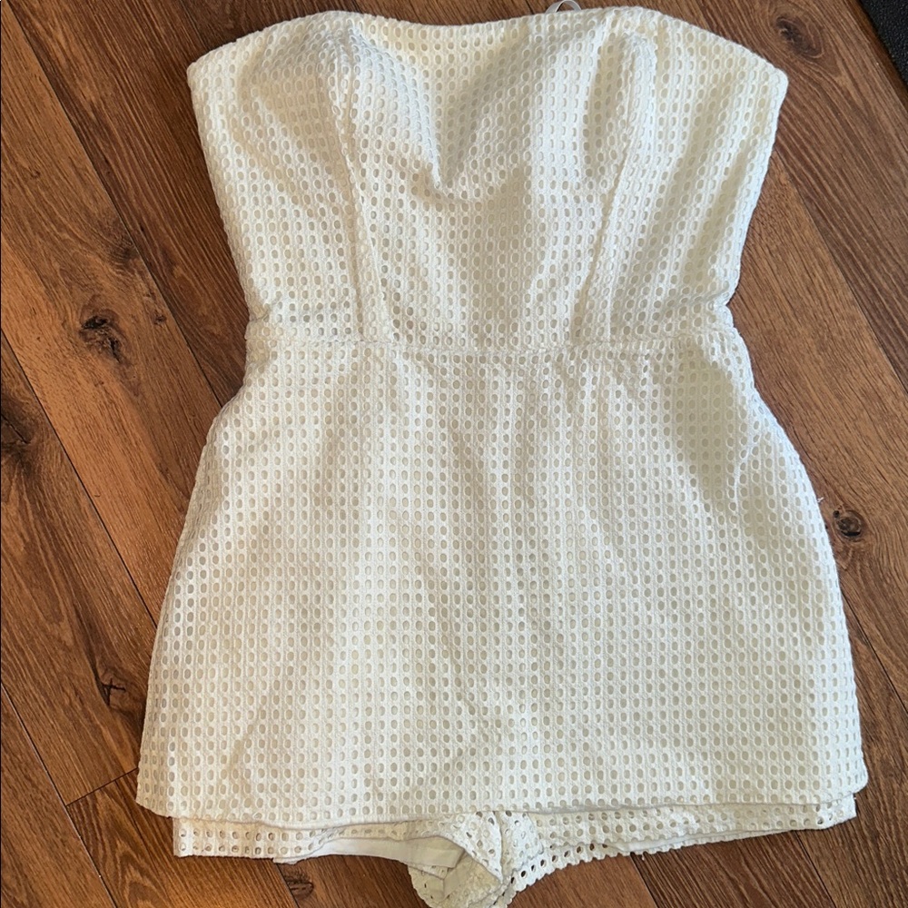 BCBG Eyelet Romper Dress. Small.